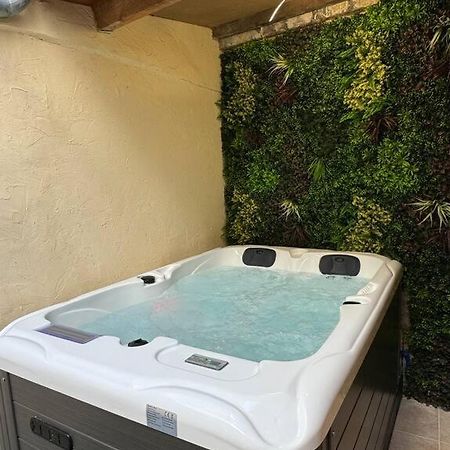 Luxury Room - Havre De Paix Avec Jacuzzi Prive Bar-le-Duc Buitenkant foto