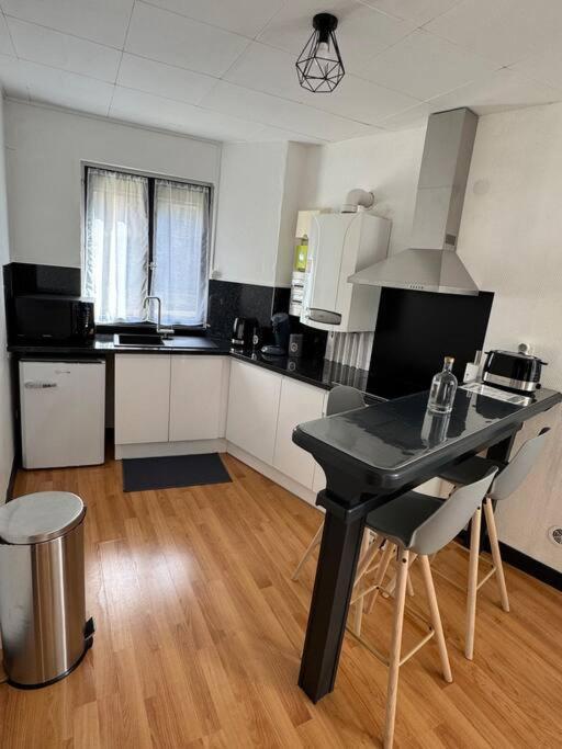 Luxury Room - Havre De Paix Avec Jacuzzi Prive Bar-le-Duc Buitenkant foto
